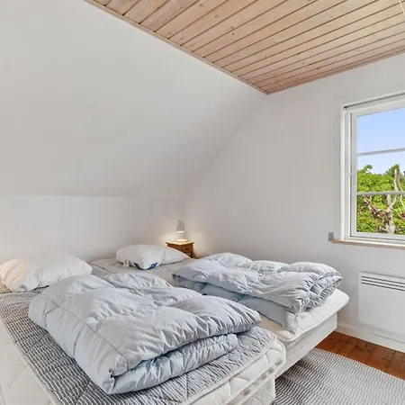 Siegfried - 100m From The Sea By Interhome *